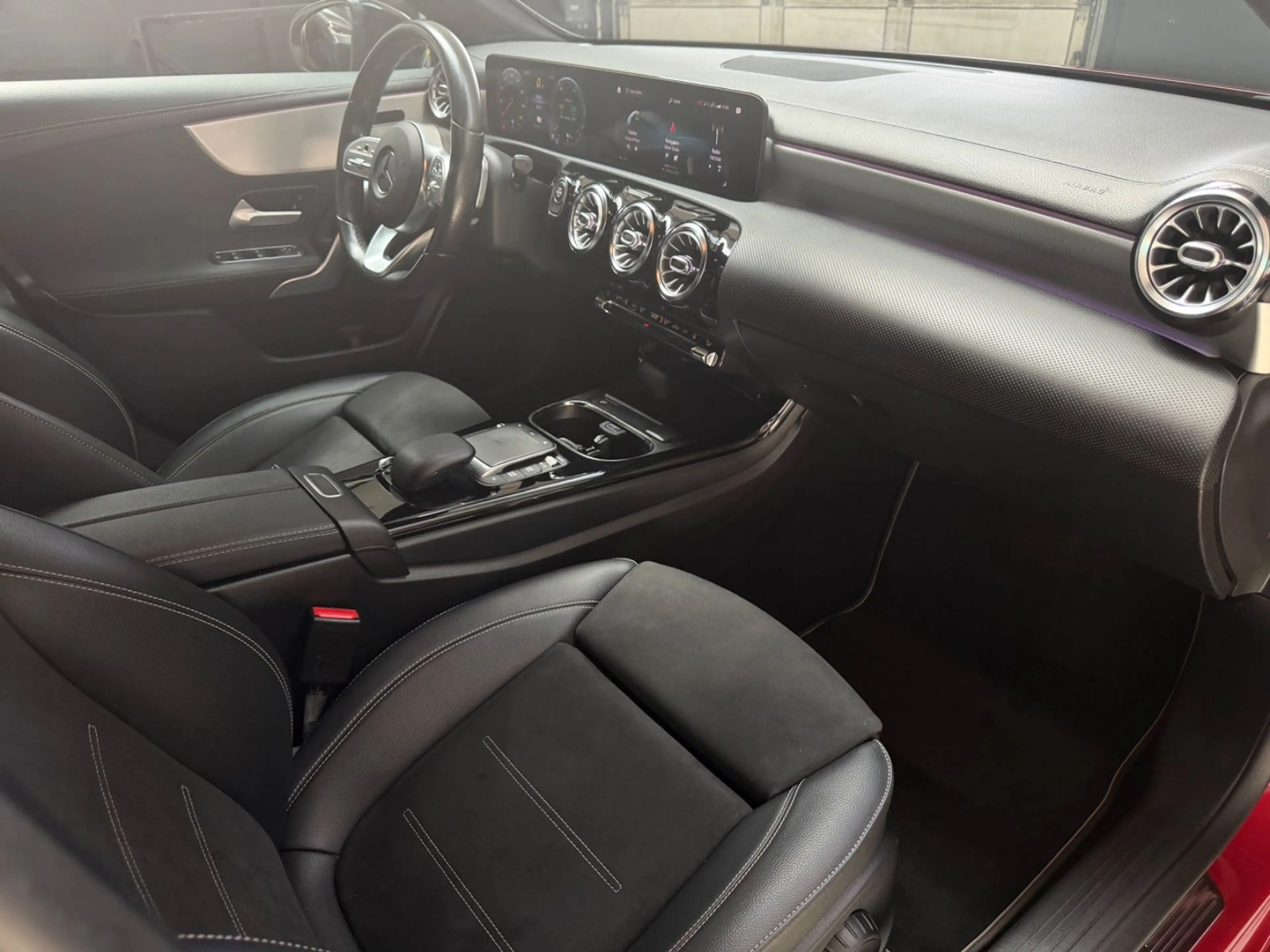Mercedes-Benz A 250 A250e Limousine/Amg-Line/NightPaket/Plug-in/SHZ — photo 20