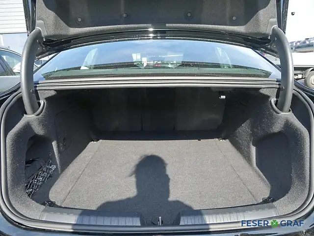 Audi A6 view 10