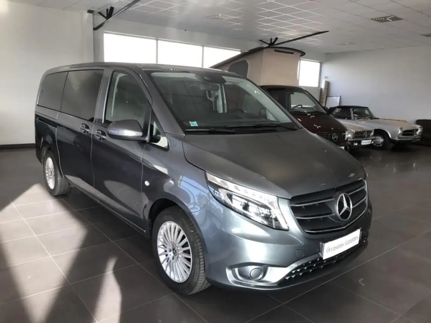 Mercedes-Benz Vito 116 CDI Mixto Long Select Propulsion 9G-Tronic Gris - 2