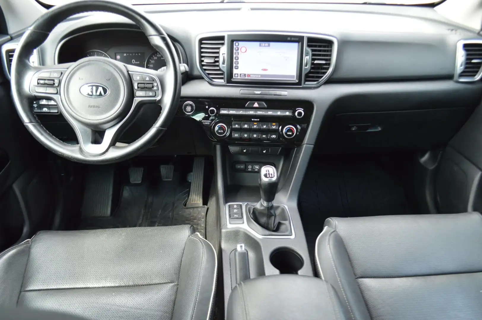 Kia Sportage 1.6 GDI Executive LEDER TREKHAAK ALL-SEASON GARANT Bruin - 2