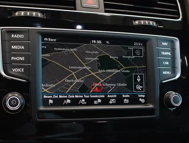 Volkswagen Golf view 13