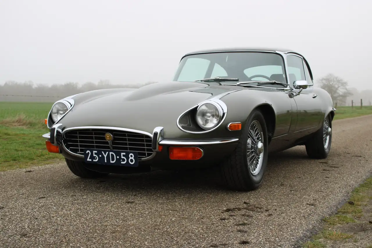 Jaguar E-Type "E" 5.3 V12 Nederlands mooiste Jaguar E-Type FHC 5, foto 10