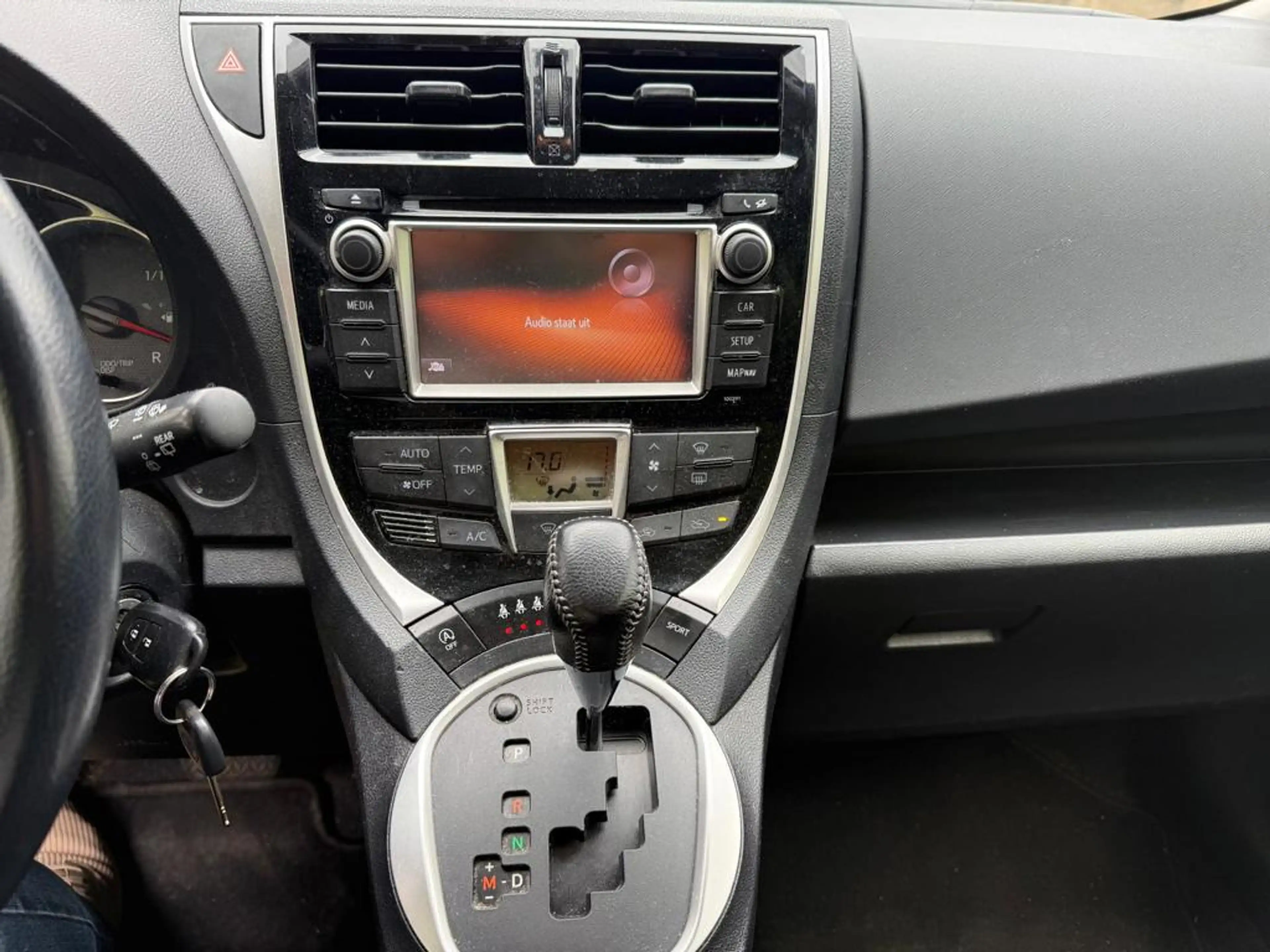Toyota Verso-S 1.3 VVT-i Trend. Automaat! Panaromadak! — photo 10
