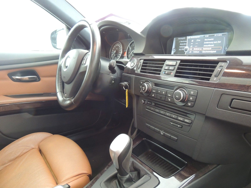 BMW 335 i xDrive Coupé M Sport Edition — photo 11
