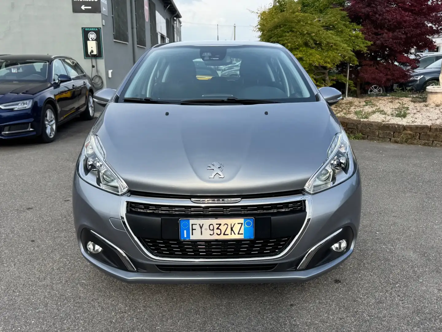 Peugeot 208 PureTech 82 5 porte Allure Gris - 2