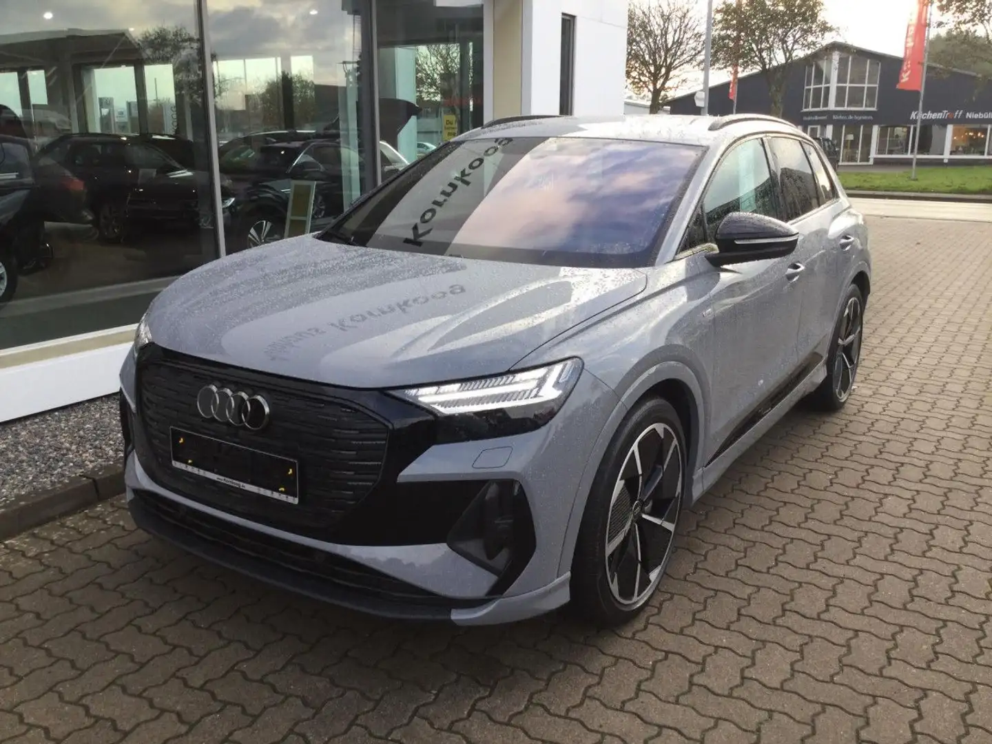 Audi Q4 e-tron Q4 55 quattro e-tron S-Line 82kWh GAR 06.28 Navi Gris - 2