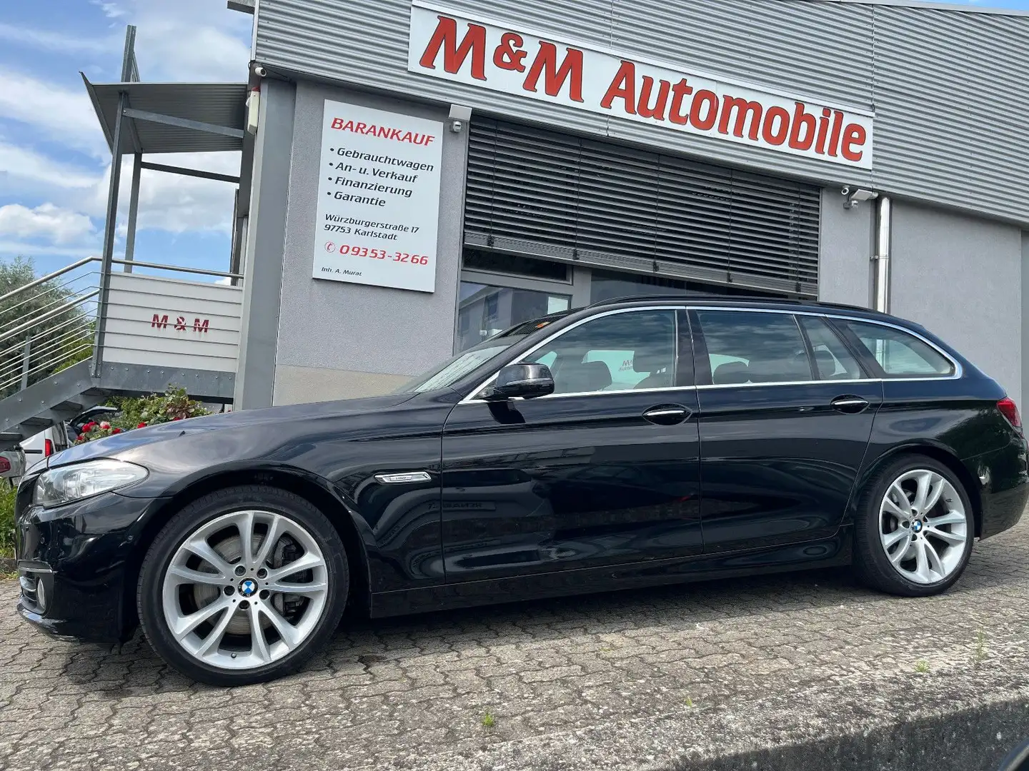 BMW 535 d xDrive Sport-Aut. PANO+AHK+Sports.+NAVI+19" Siyah - 1