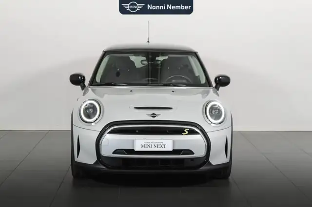 Mini Hatch view 2