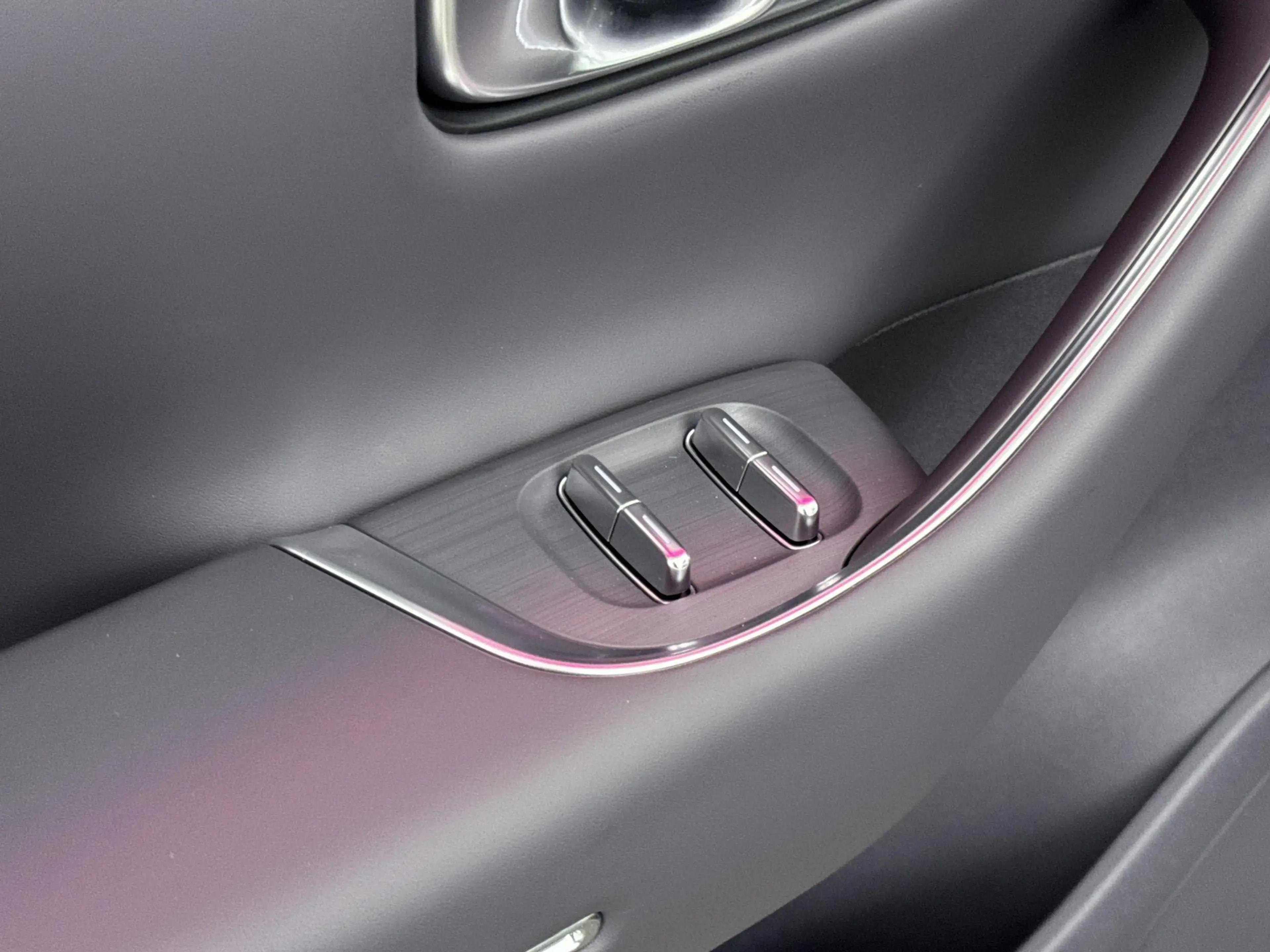 Leapmotor C10 Design Pro 69.9 kWh | lichtmetalen velgen 20" | lu — photo 14