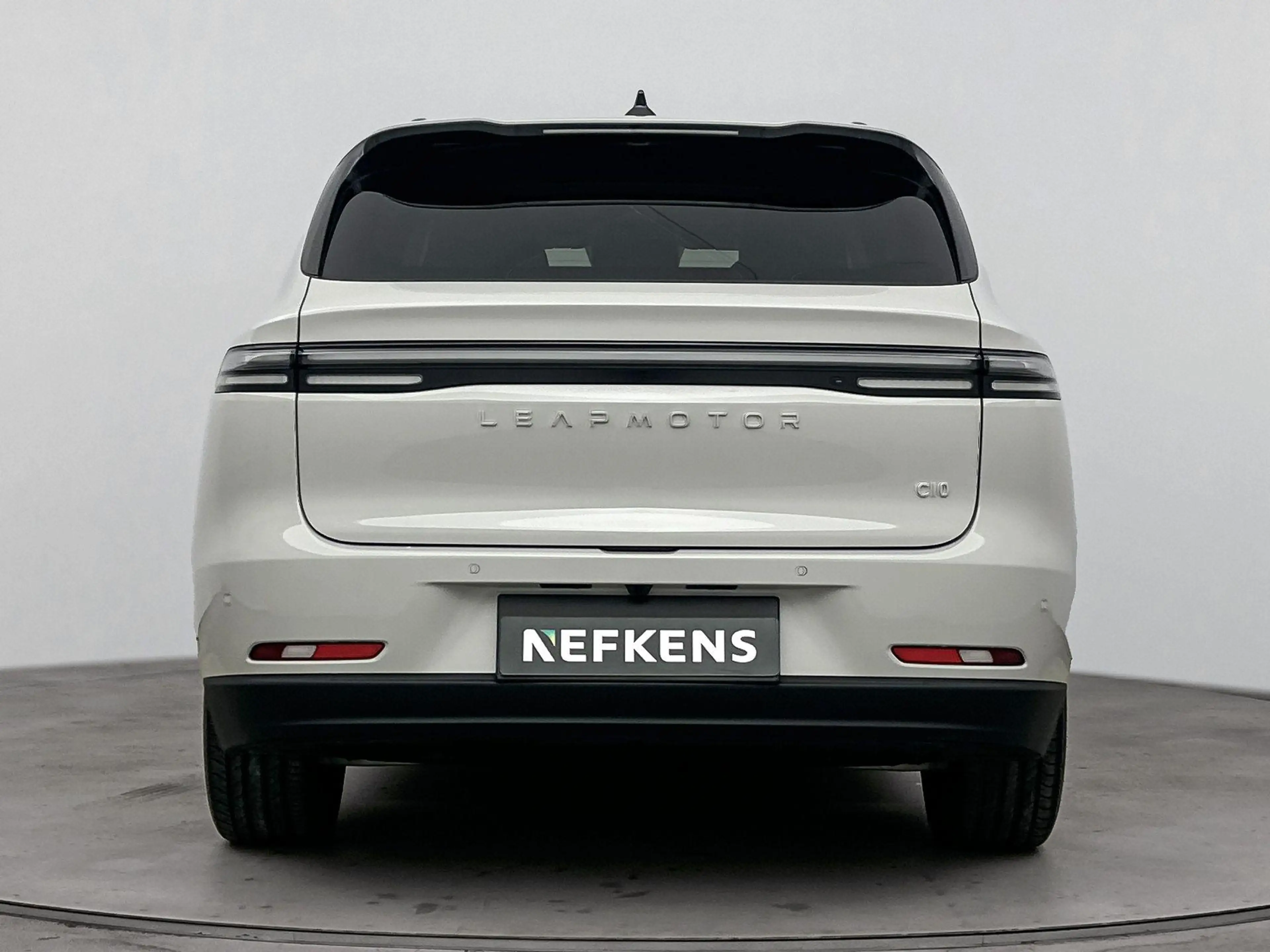 Leapmotor C10 Design Pro 69.9 kWh | lichtmetalen velgen 20" | lu — photo 8