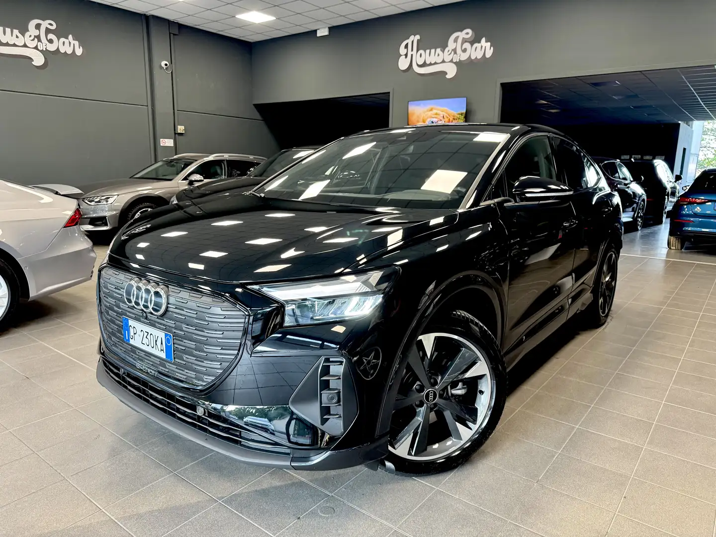 Audi Q4 e-tron Q4 Sportback e-tron 35 Business Advanced Zwart - 1