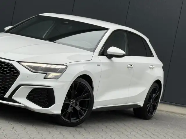 Audi A3 view 8