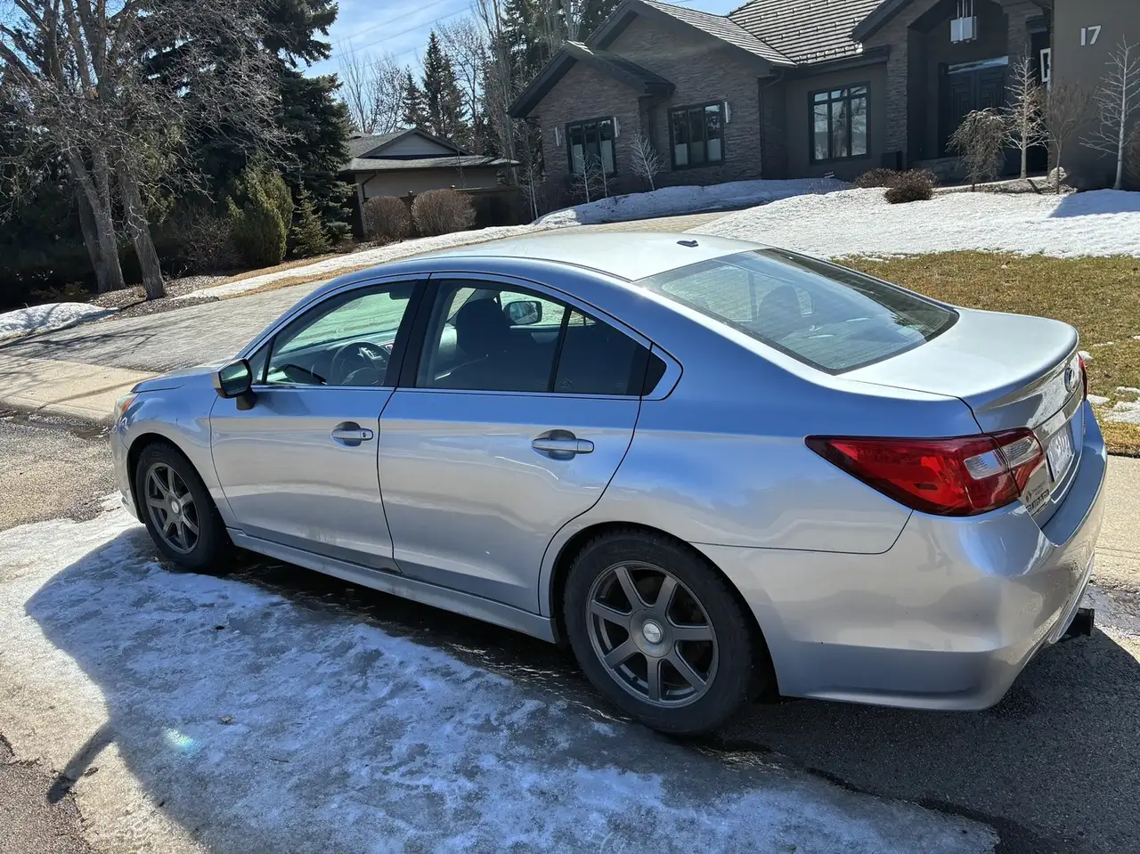 Subaru Legacy снимка Subaru Legacy