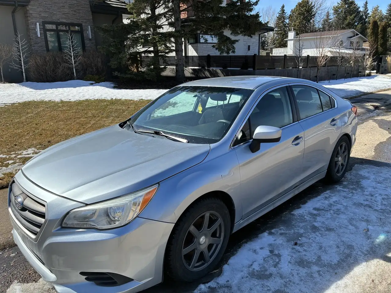 Subaru Legacy снимка Subaru Legacy