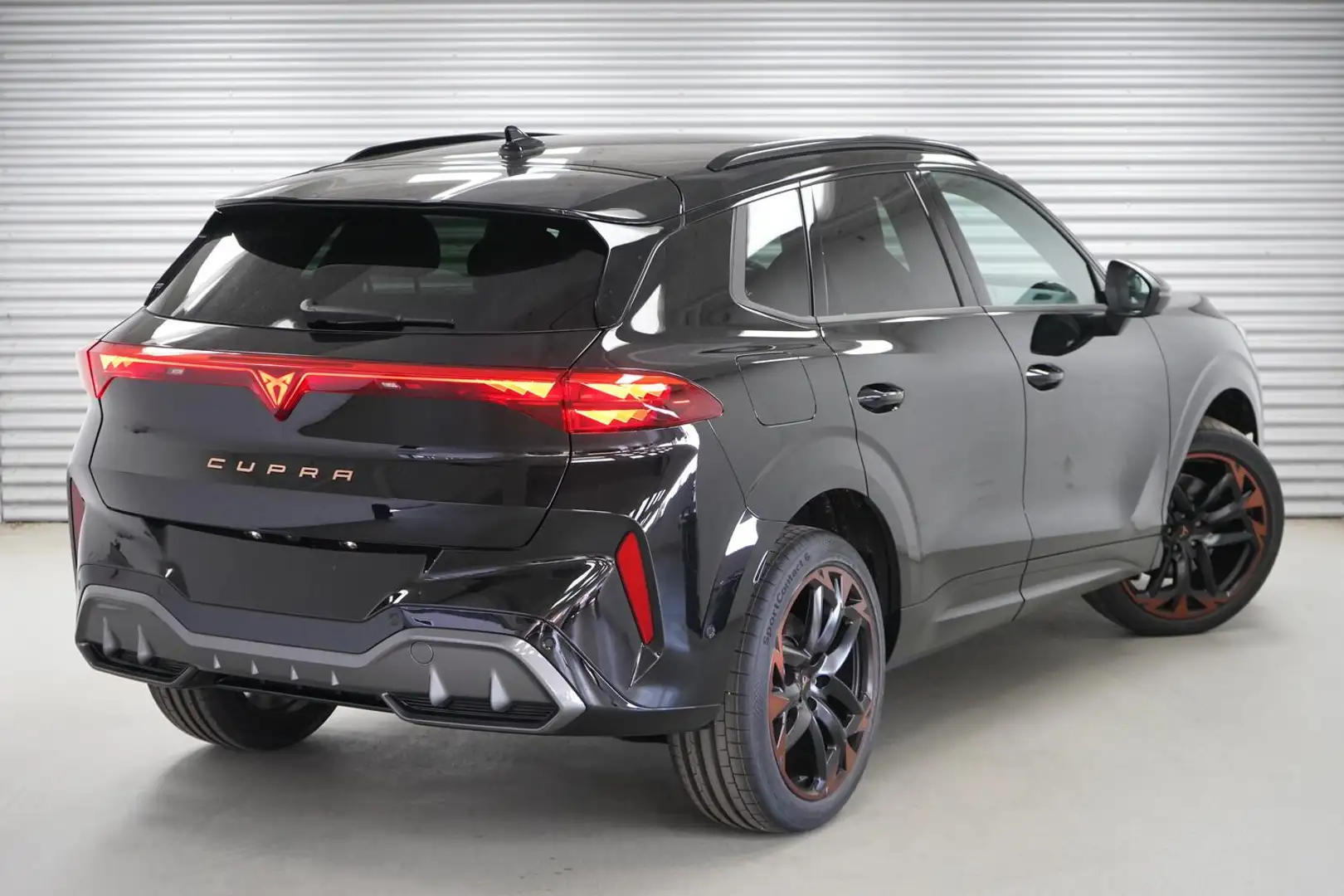CUPRA Terramar 2,0 TSI DSG 4Drive VZ - LAGER 195 kW (265 PS), ... Schwarz - 2