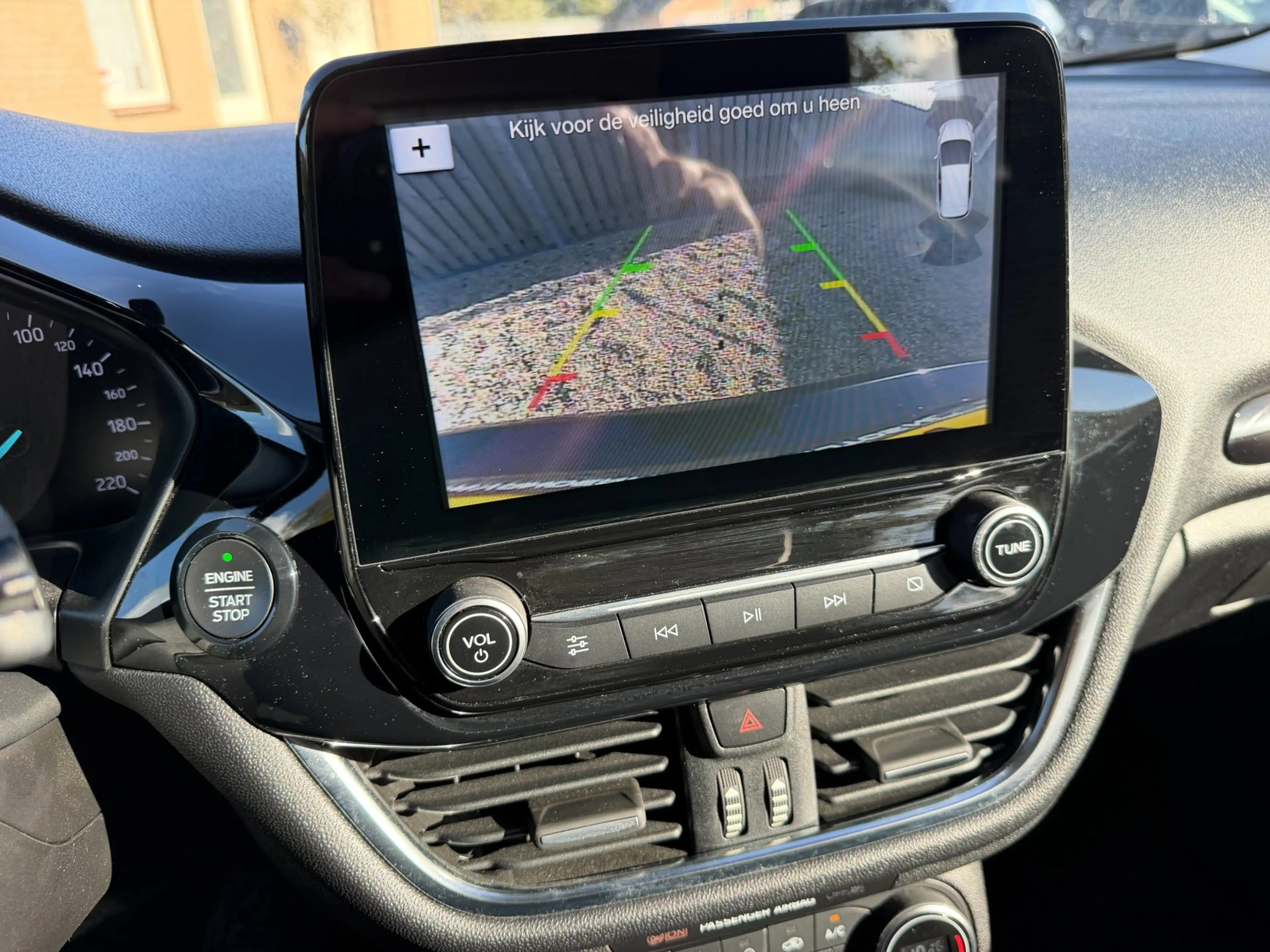 Ford Fiesta 1.0 EcoBoost Titanium Navigatie & Camera & Origine — photo 11