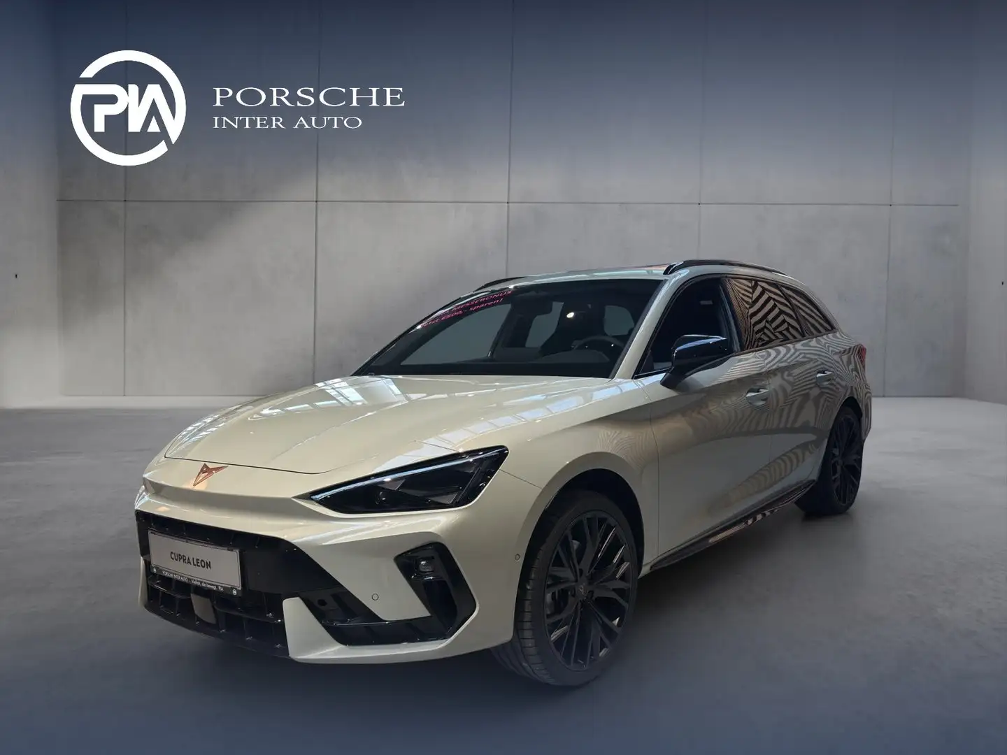 CUPRA Leon 2.0 TSI DSG 4Drive Grau - 1