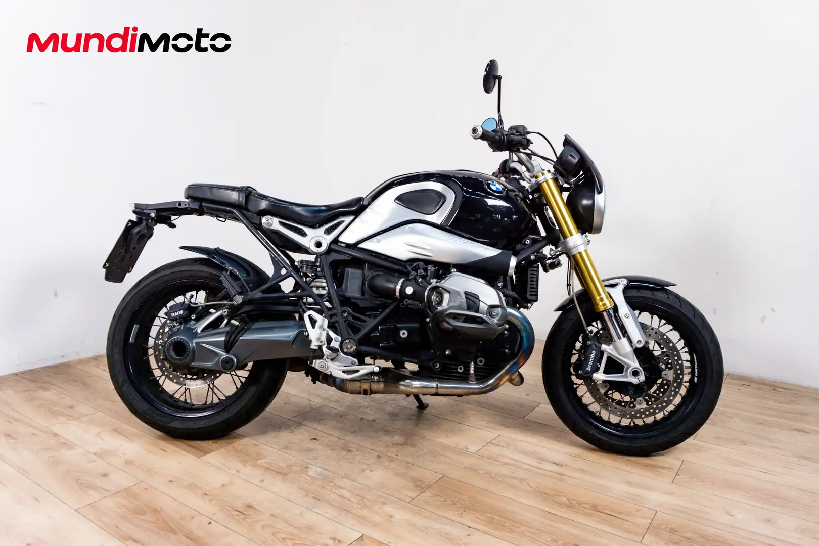 BMW R nineT - 1
