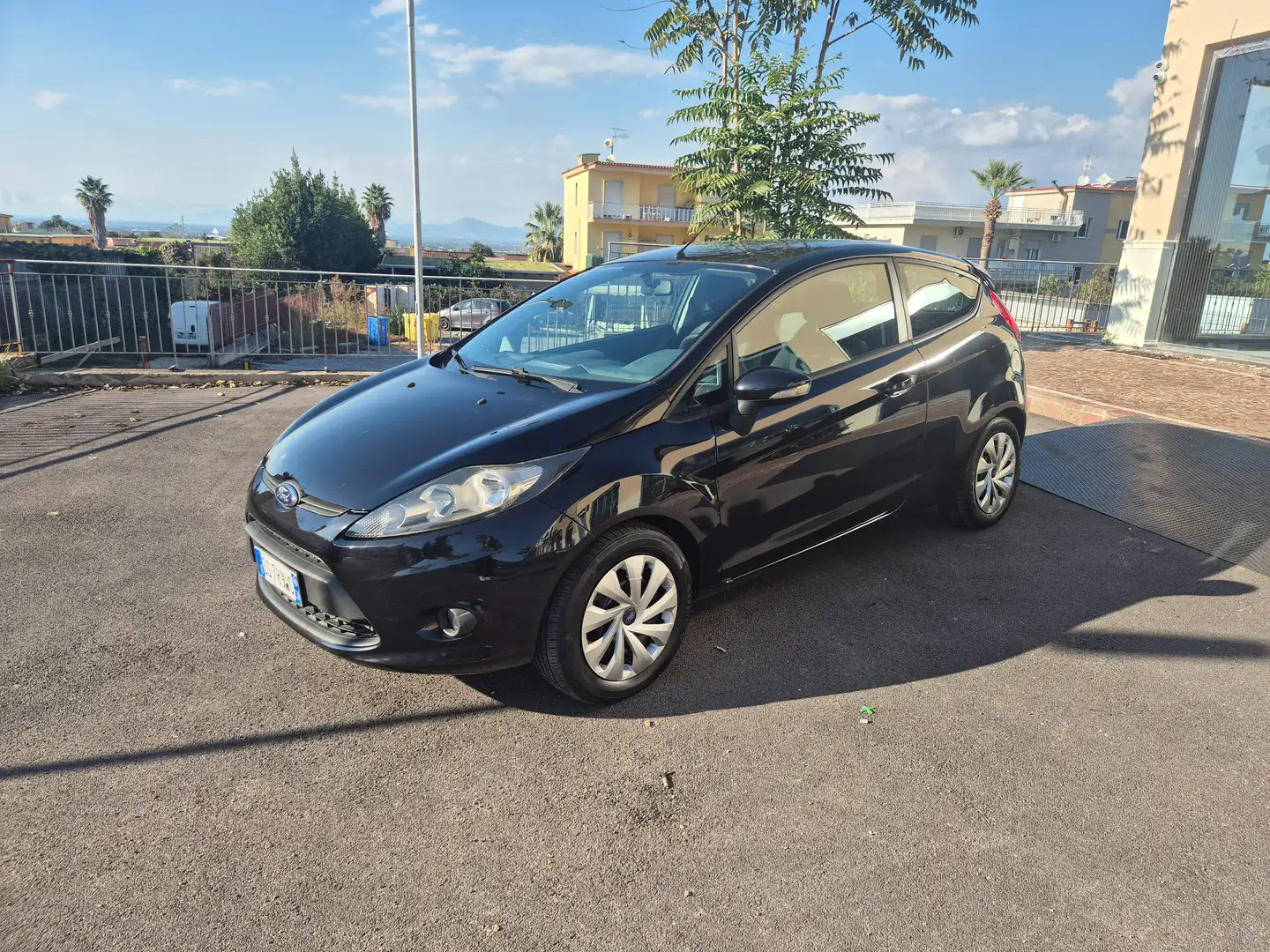 Ford Fiesta 1.4 TDI Nero - 2