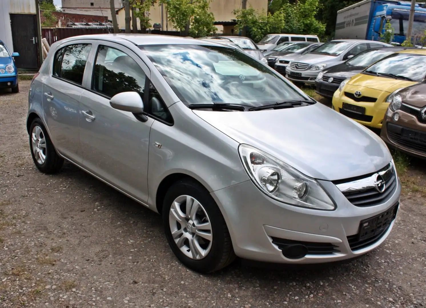 Opel Corsa 1.2 Twinport Edition / TÜV/AU 05/2027 Silber - 1