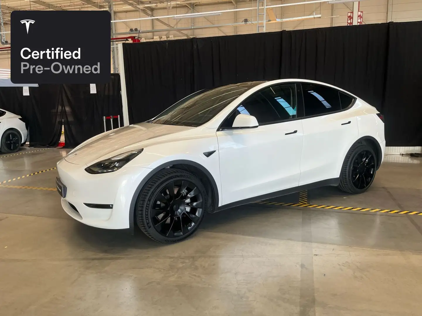 Tesla Model Y Long Range AWD "Certified Pre-Owned" Bílá - 1