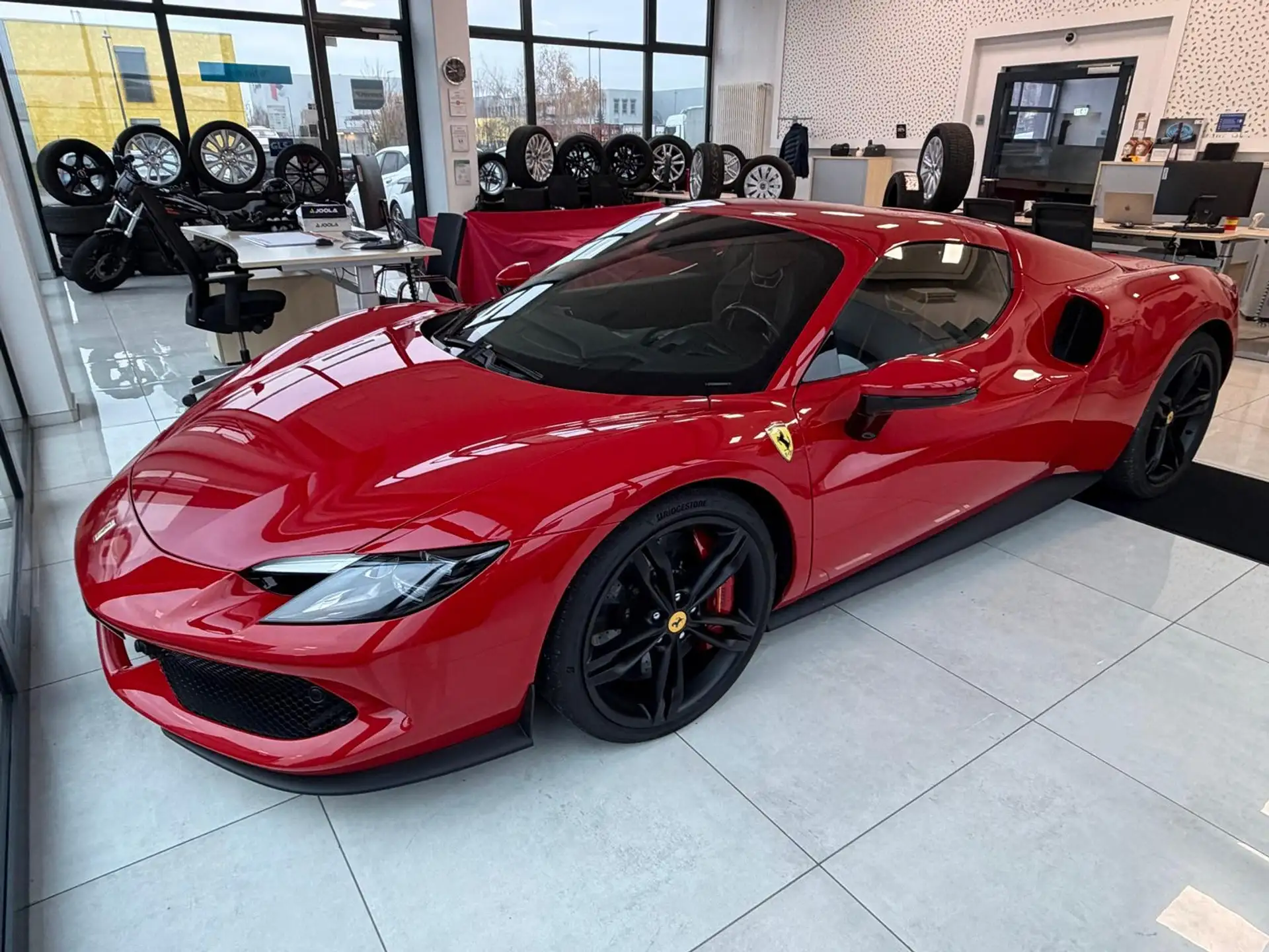 페라리 296 GTS 2023 빨강 사진 2
