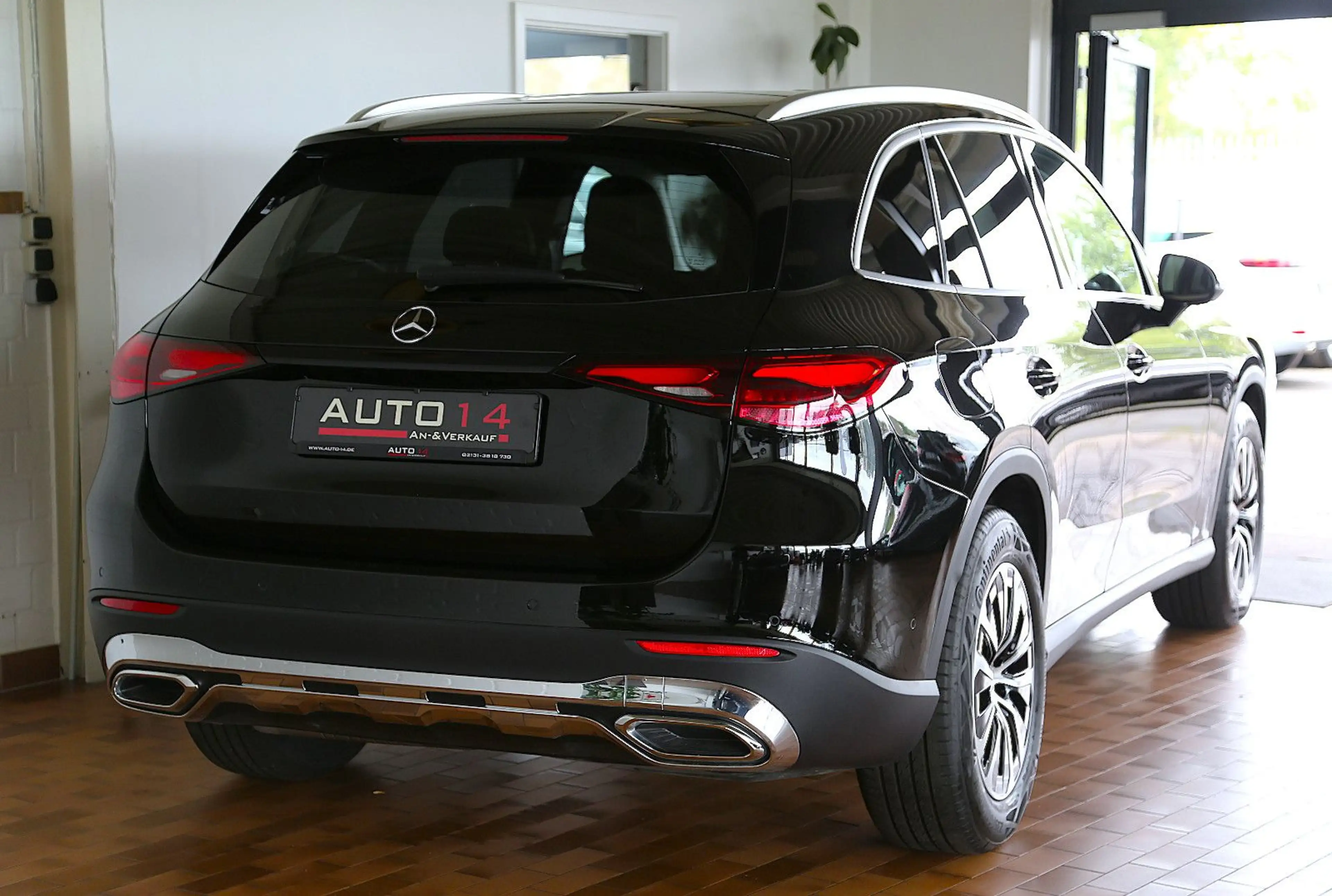 Mercedes-Benz GLC 220 d 4Matic Avantgarde Navi LED ACC Kamera — photo 4