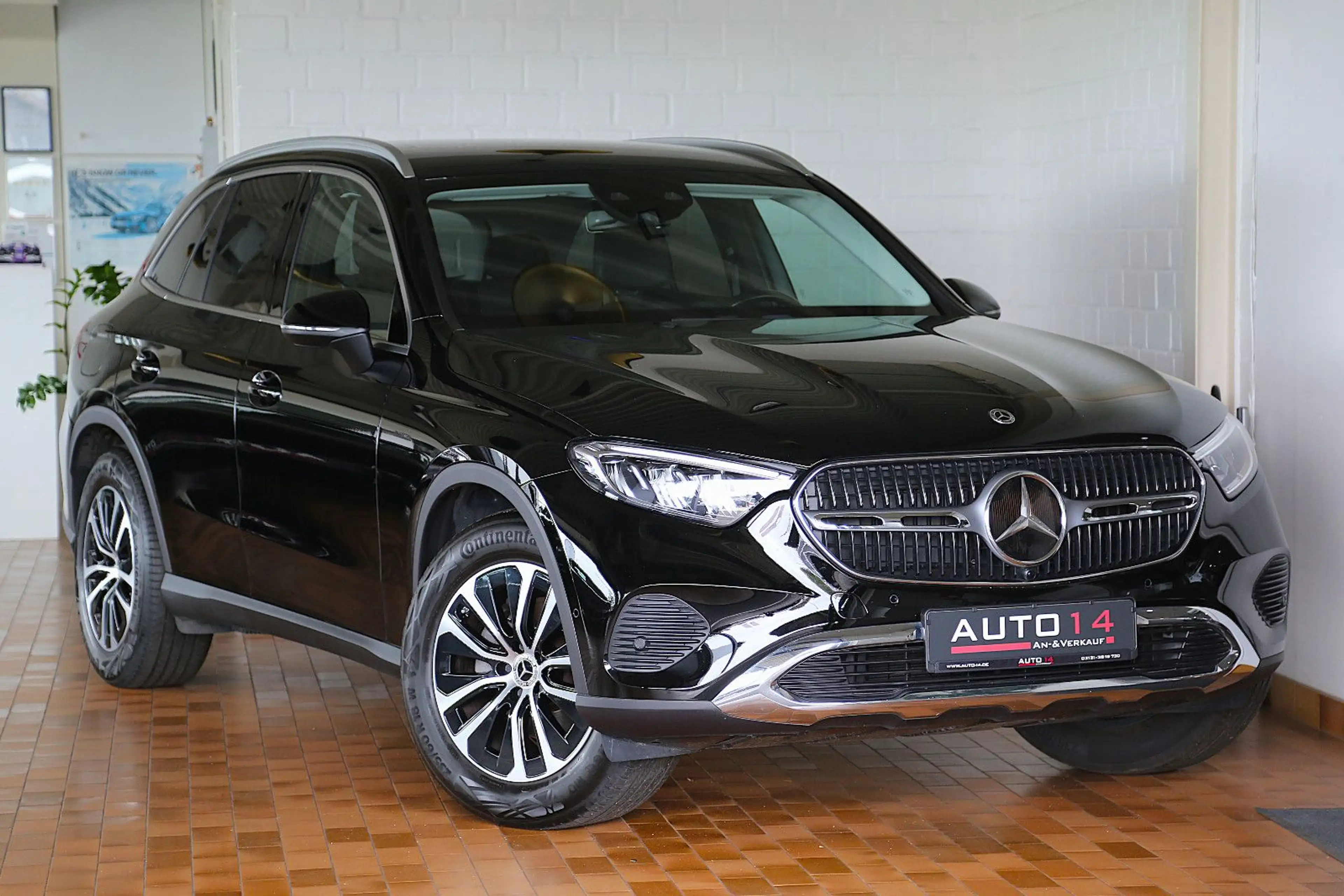 Mercedes-Benz GLC 220 d 4Matic Avantgarde Navi LED ACC Kamera — photo 3