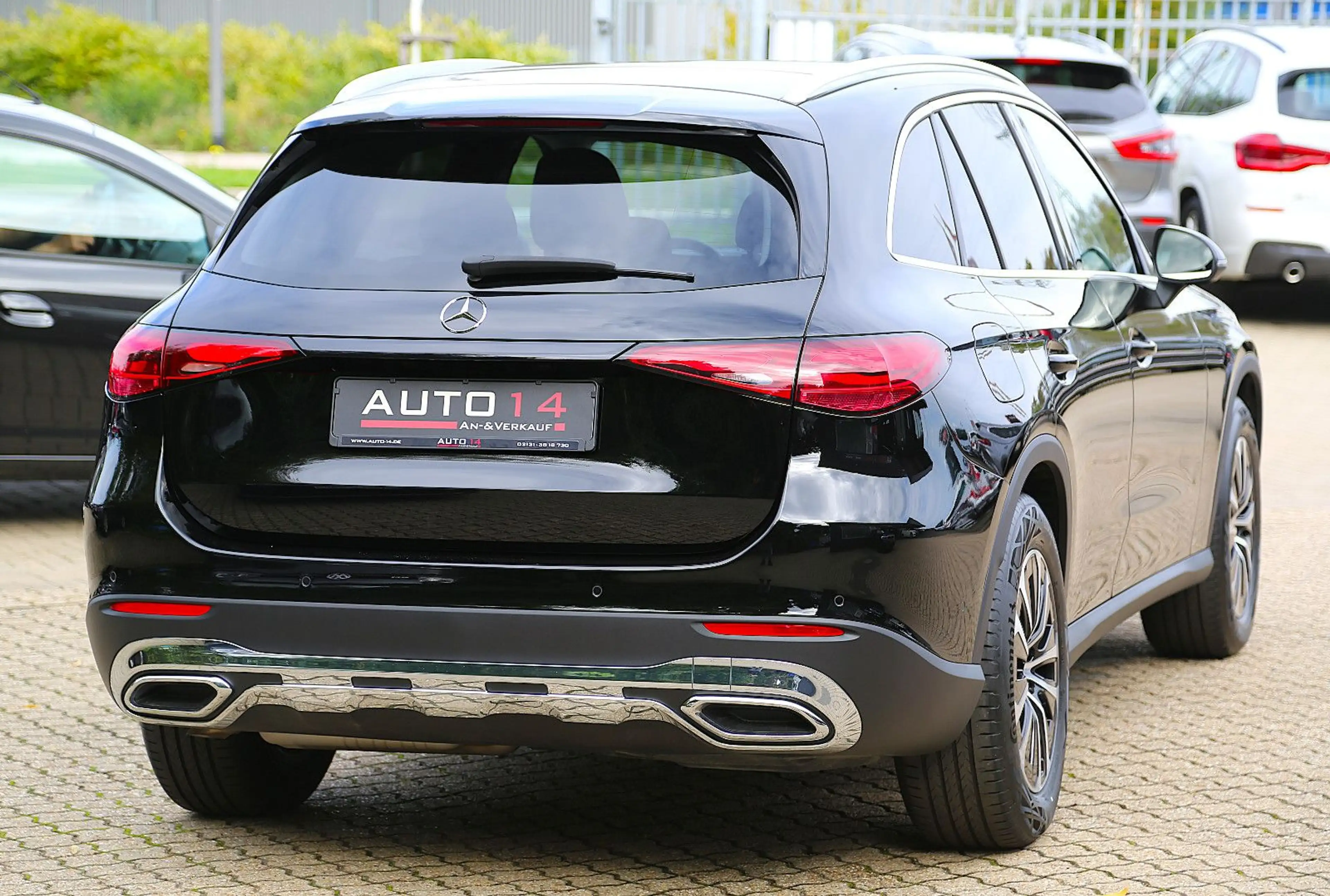 Mercedes-Benz GLC 220 d 4Matic Avantgarde Navi LED ACC Kamera — photo 14