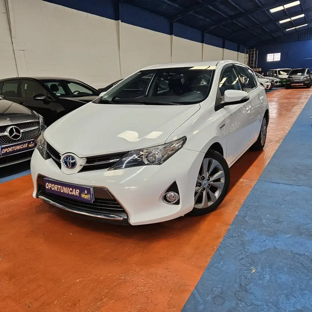 Toyota Auris Hybrid Advance Blanco - 1