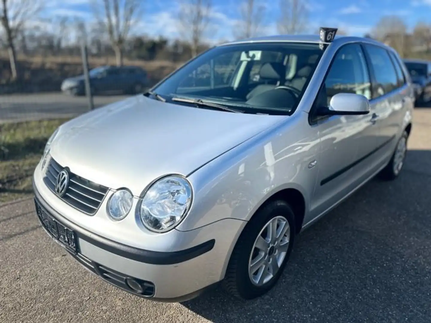Volkswagen Polo IV * HU/AU NEU * KLIMA * ZAHNRIEMEN NEU * Silber - 1