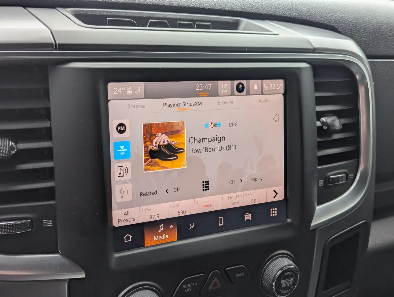 RAM 1500 снимка RAM 1500