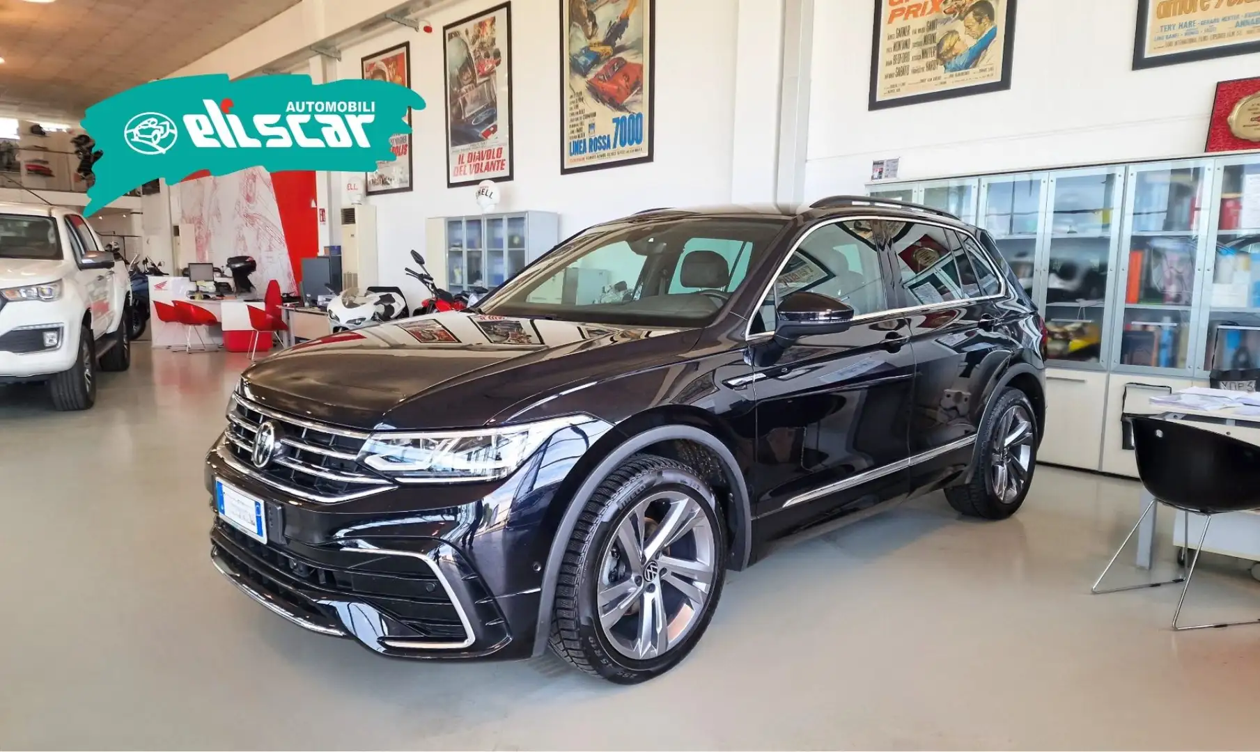Volkswagen Tiguan 2.0 TDI 150 CV SCR DSG R-Line Negro - 2