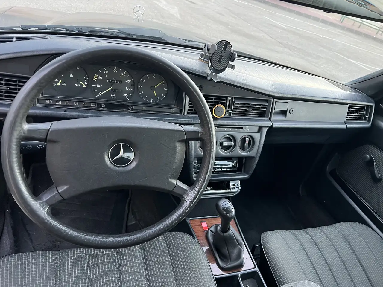 Mercedes-Benz 190D, foto 5