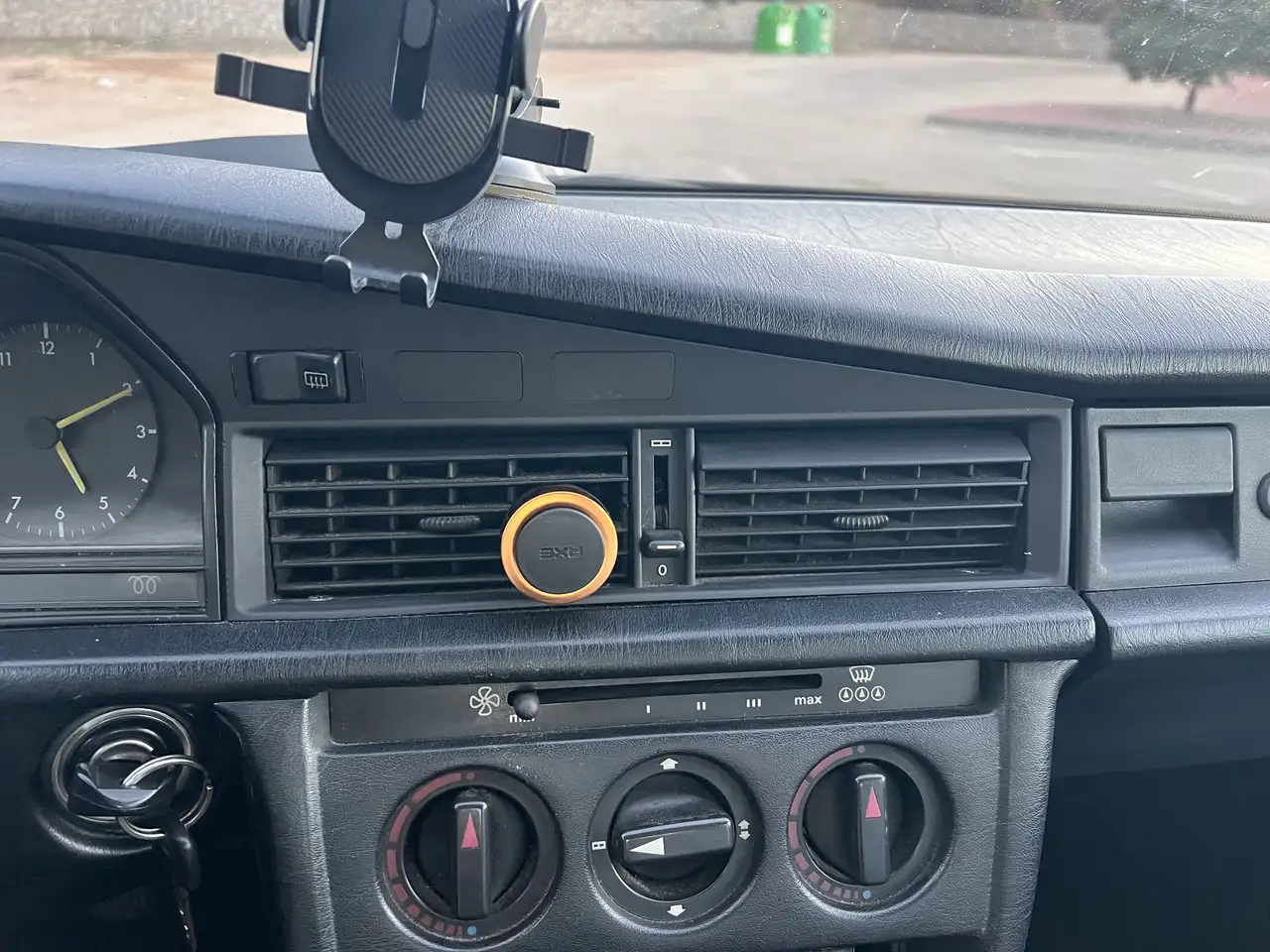 Mercedes-Benz 190D, foto 11