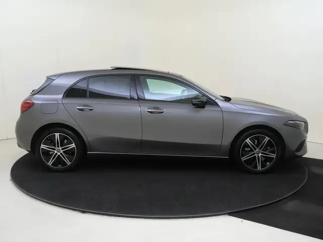 Mercedes-Benz A-Class view 9