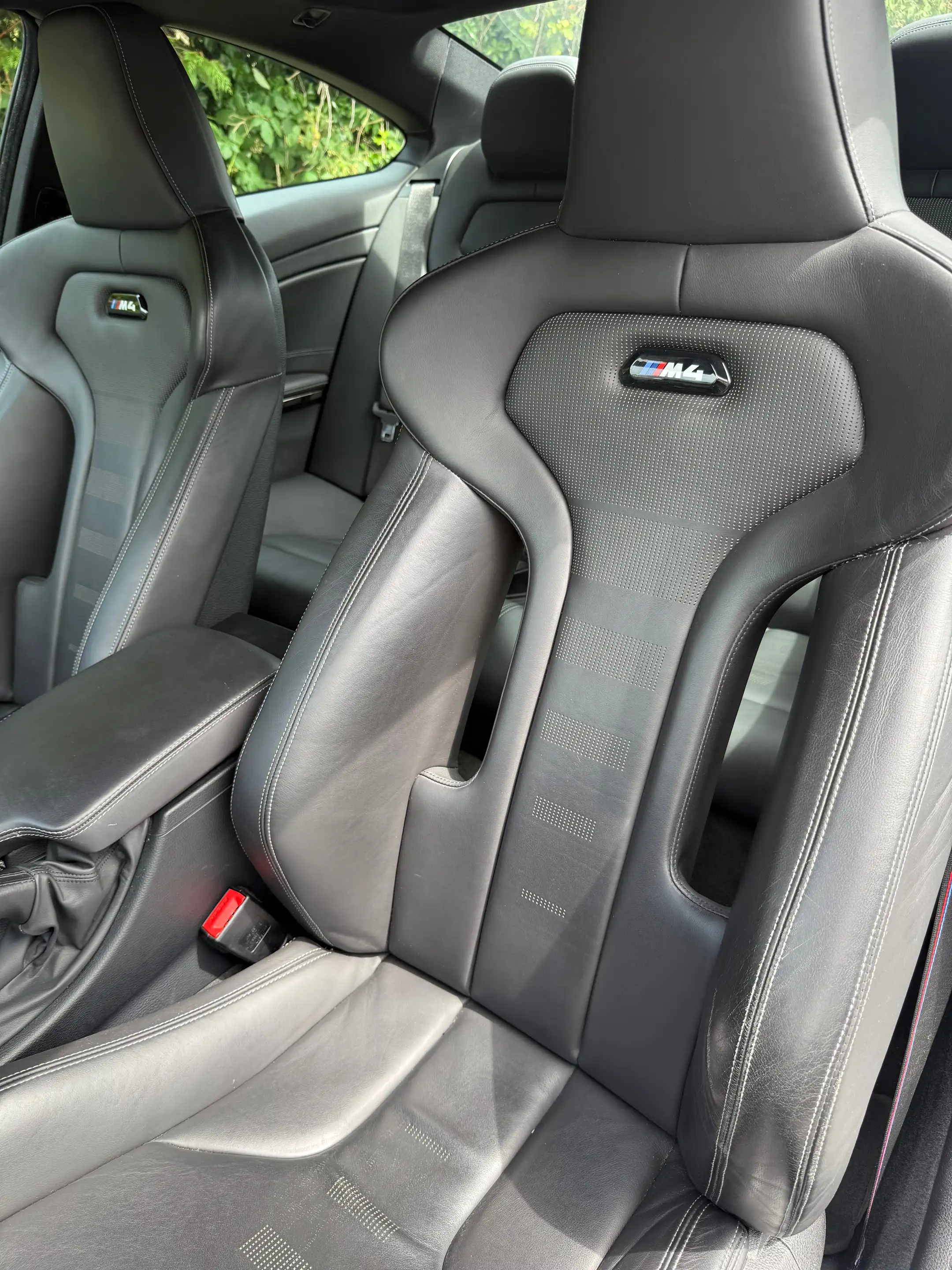 BMW M4 Coupé 3.0 Competition DKG Drivelogic — photo 9