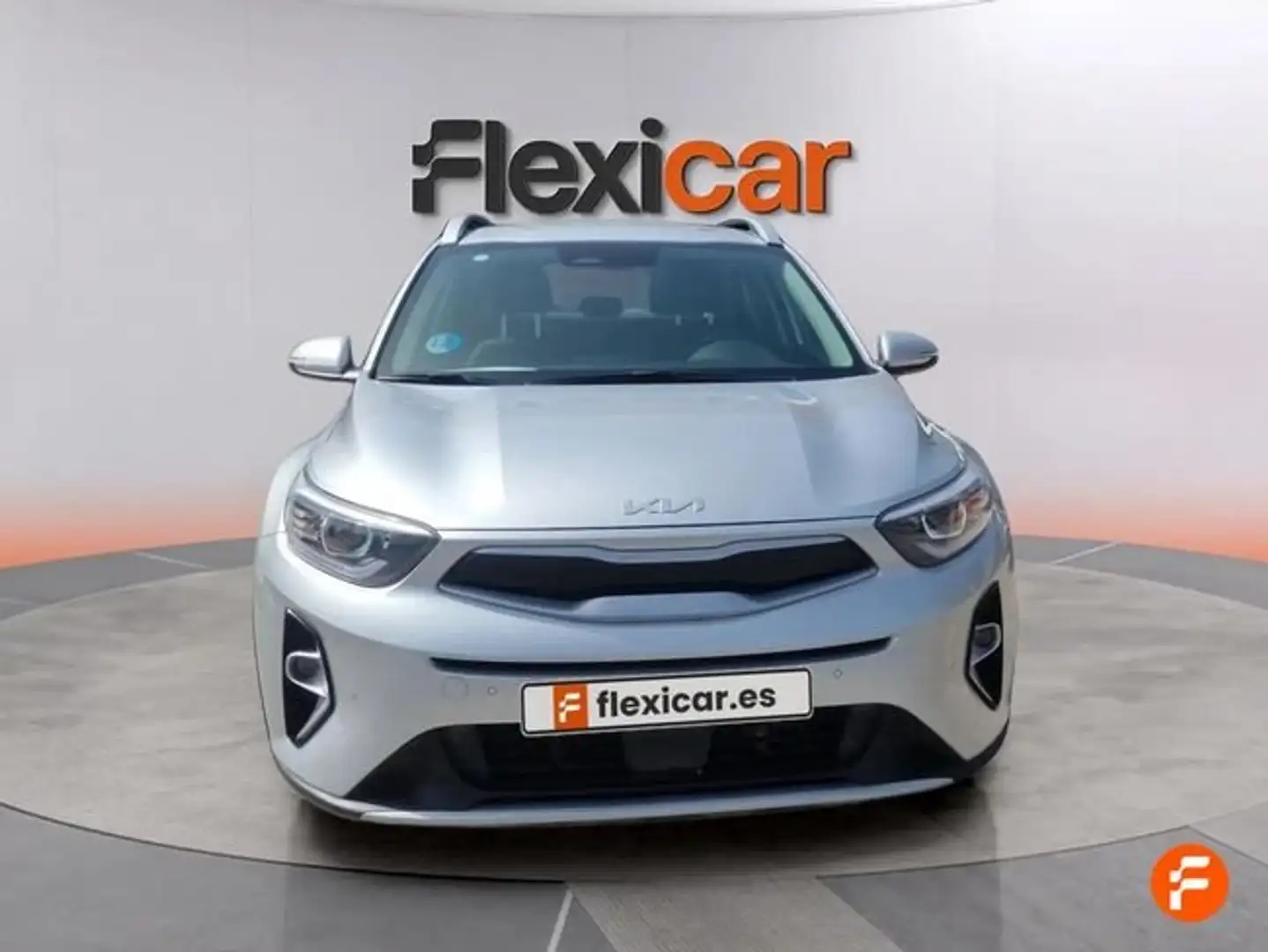 Kia Stonic 1.0 T-GDi 74kW (100CV) MHEV MT Drive Gris - 2