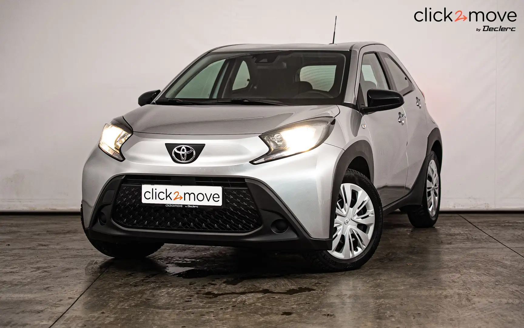 Toyota Aygo X X 1.0i VVT-i X Grijs - 1
