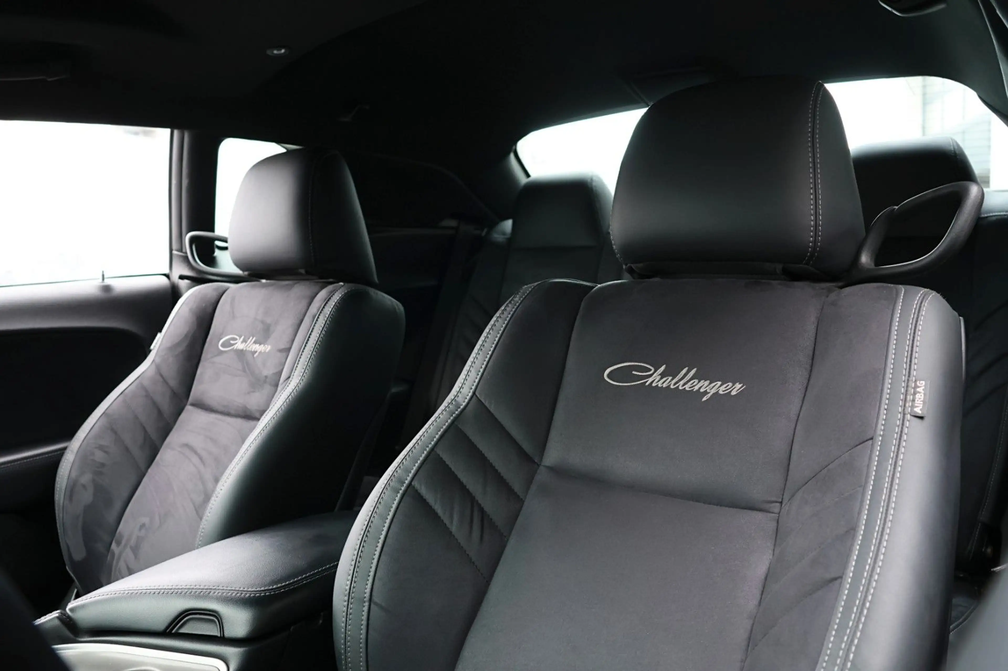 Dodge Challenger 3.6 SXT/CarPlay/KAMERA/R20 — photo 14