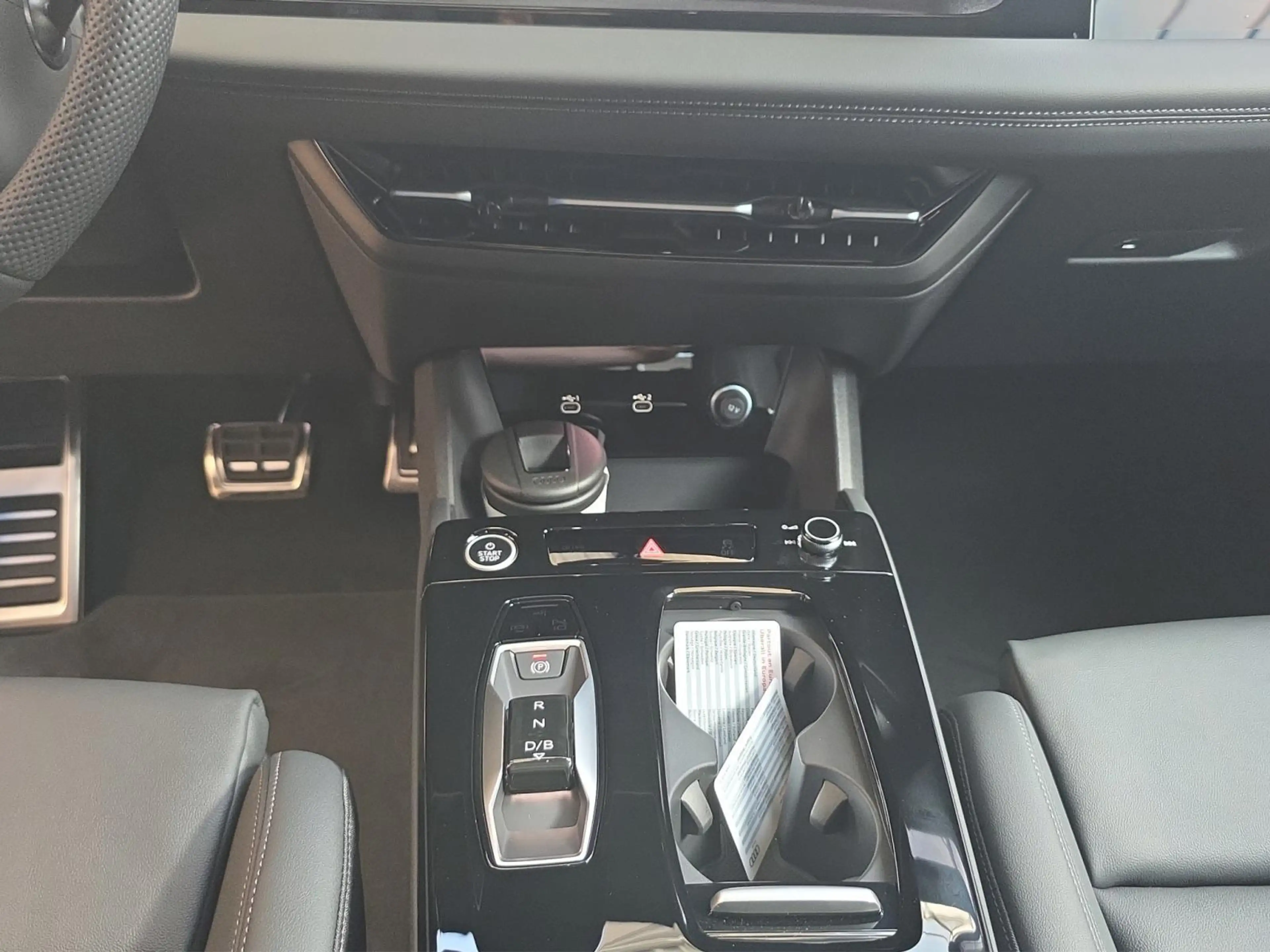 Audi Q6 e-tron e-tron performance Sportback — photo 13