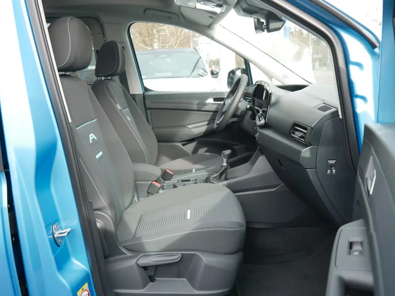 Ford Grand Tourneo 2026 — фото 12