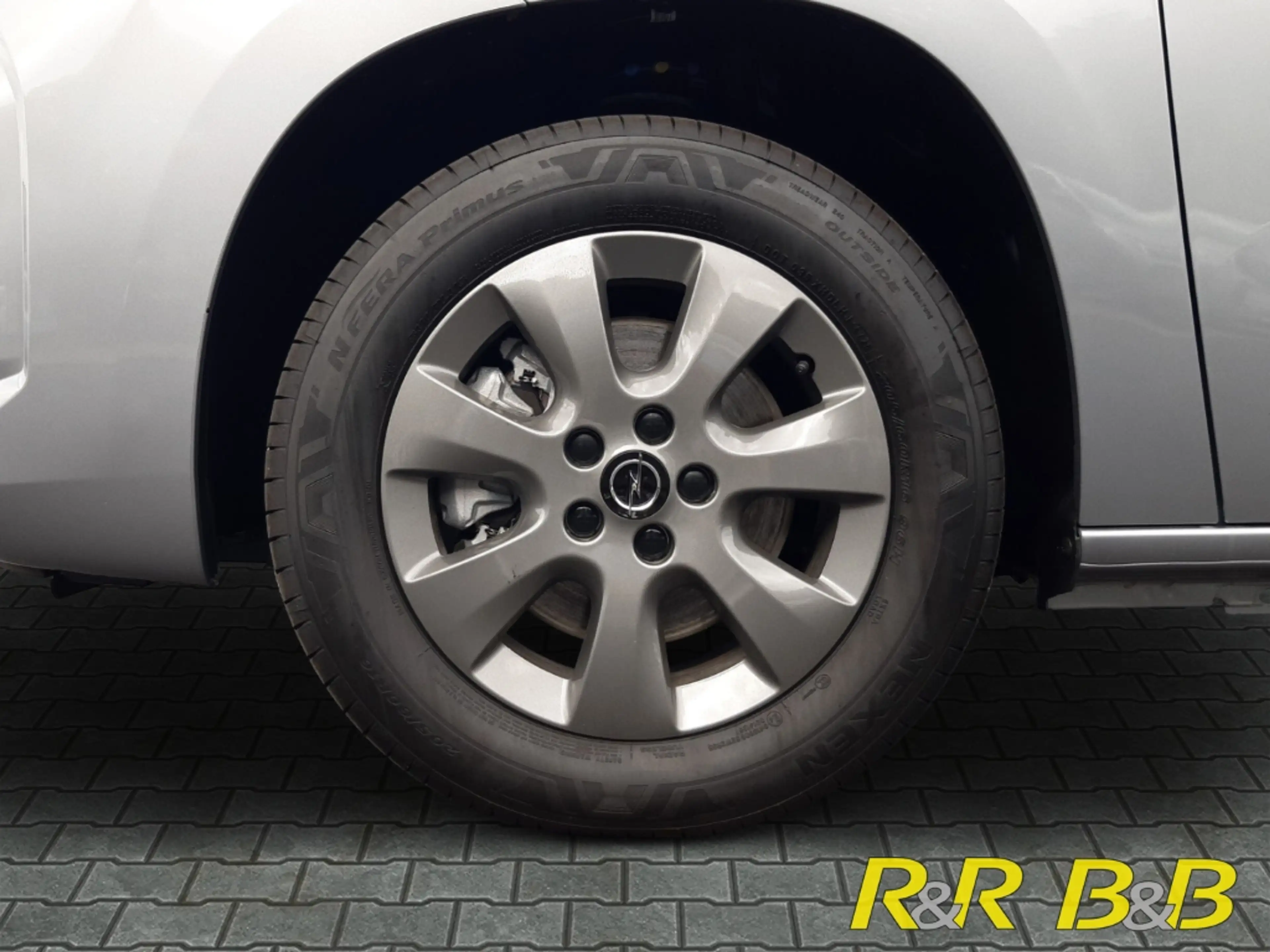 Opel Combo Life E Edition XL N1 LED Mehrzonenklima Musikstreaming — photo 5