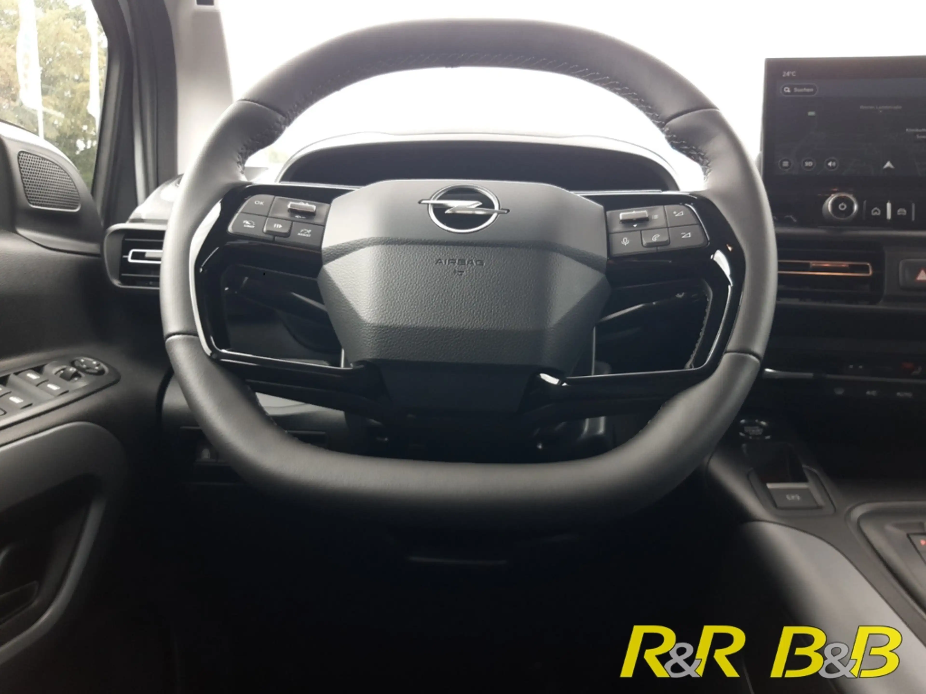 Opel Combo Life E Edition XL N1 LED Mehrzonenklima Musikstreaming — photo 12