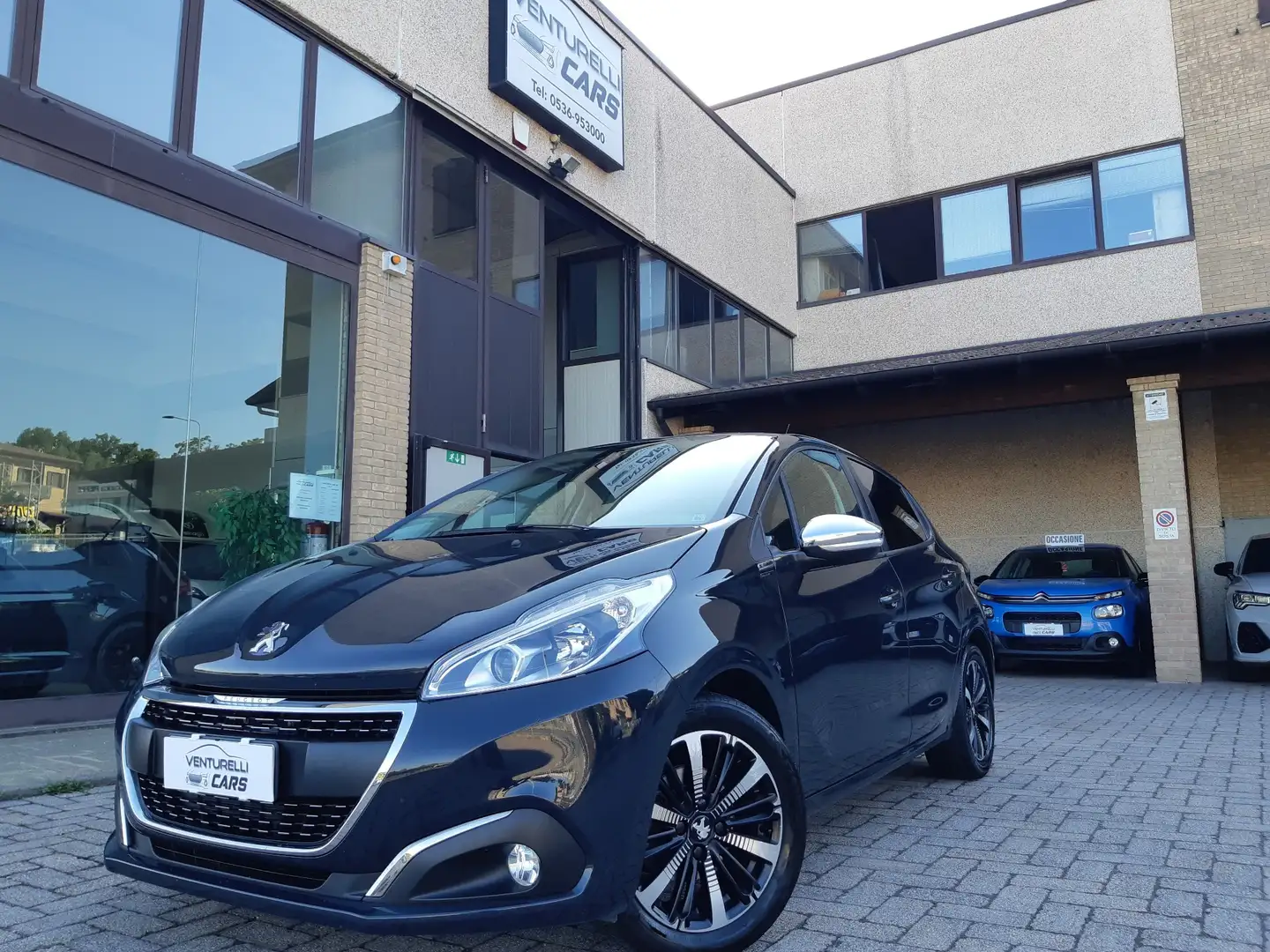 Peugeot 208 208 I 2015 5p 1.2 puretech Signature s Grigio - 1