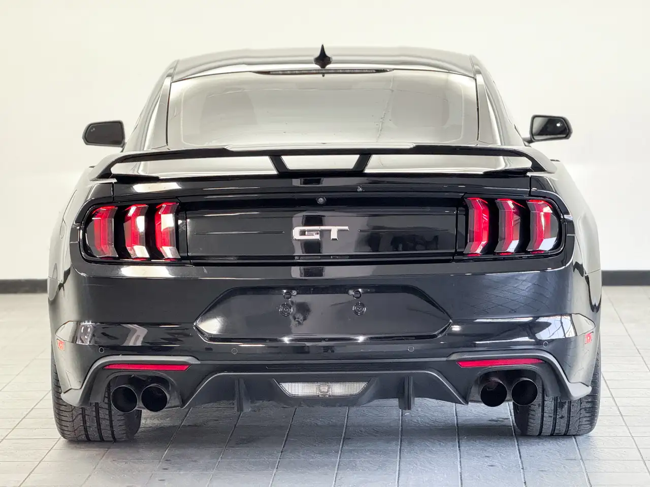 Ford Mustang снимка Ford Mustang
