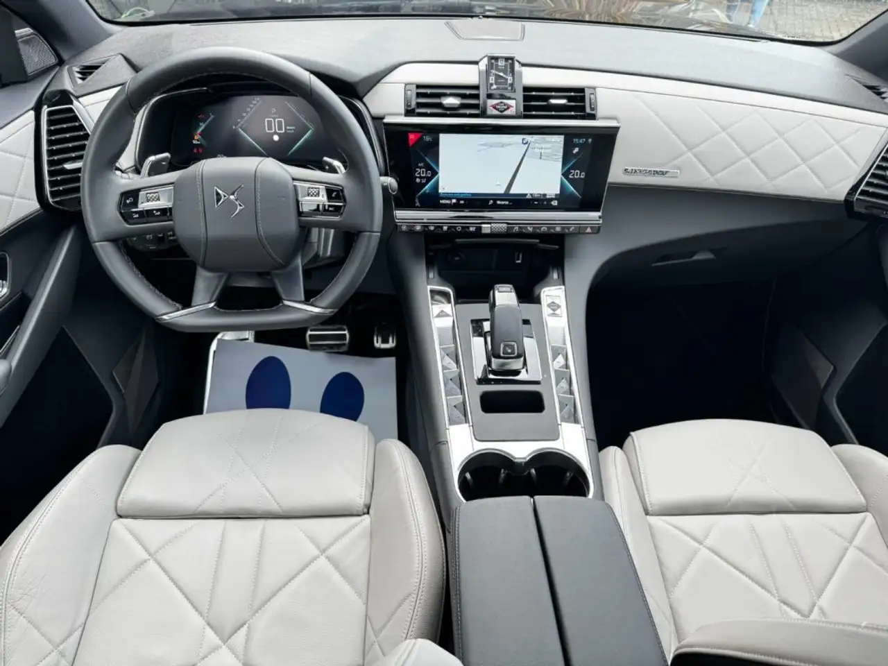 DS Automobiles DS 7 Crossback 2022 — фото 11