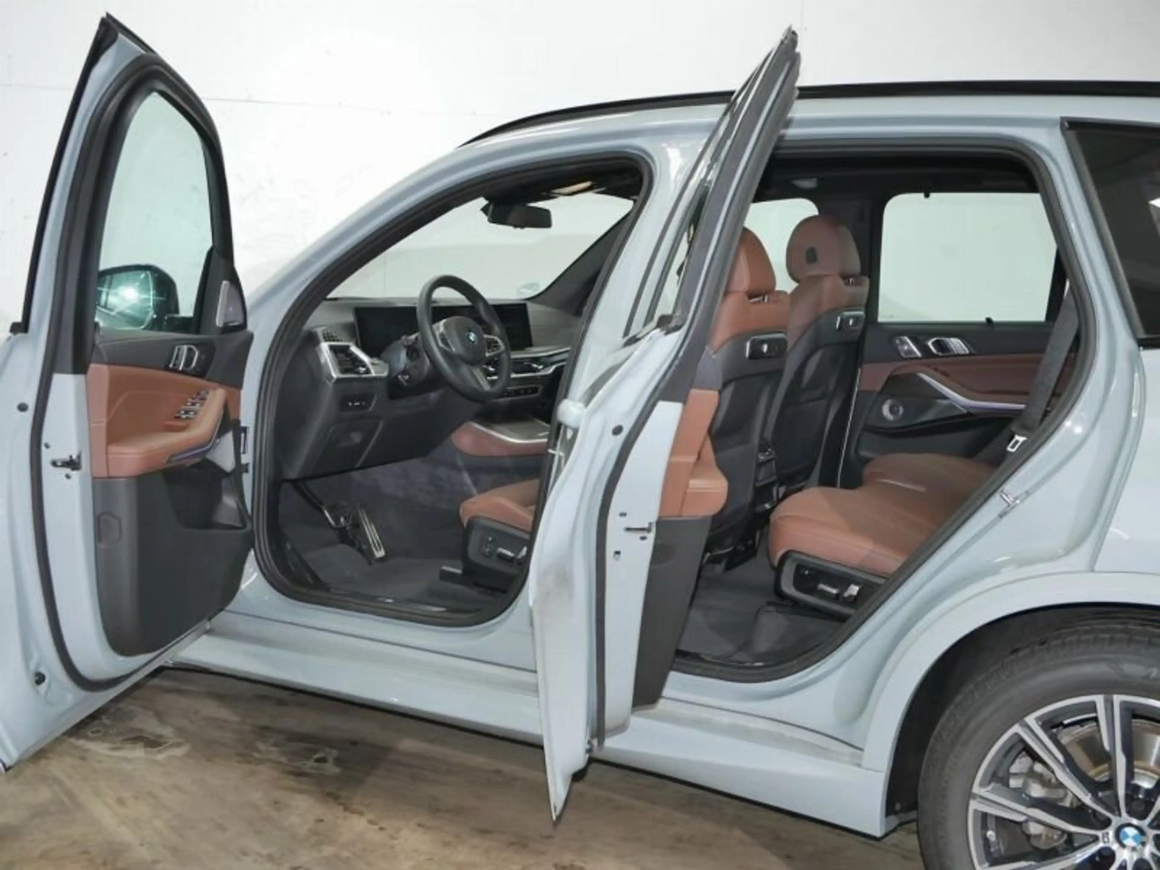 BMW X5 xDr. 30dA M Sportpaket 7Sitzer! AHK Park+ B&W — photo 10