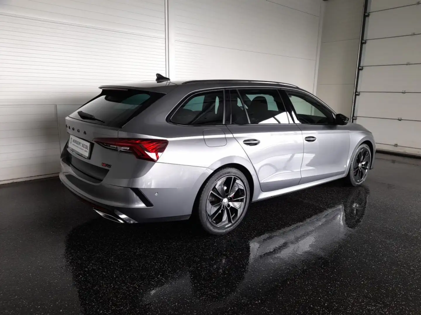 Skoda Octavia Combi RS 4x4 2,0 TDI DSG *SKY / STANDHZG / MATRIX-LED / HEAD-UP / VIRTUELL / NAVI / AHV / ACC / CANTON / E-KLAPPE* Grau - 2
