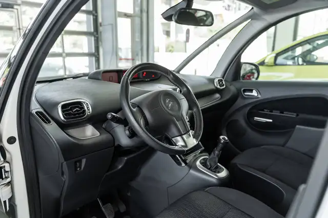 Citroen C3 view 8